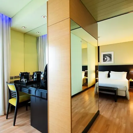 Szálloda Sana Capitol 3*