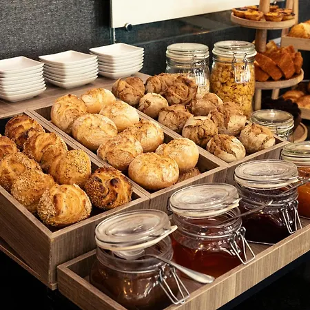 Sana Capitol Szálloda 3*