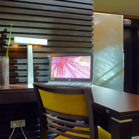 Szálloda Sana Capitol Lisboa