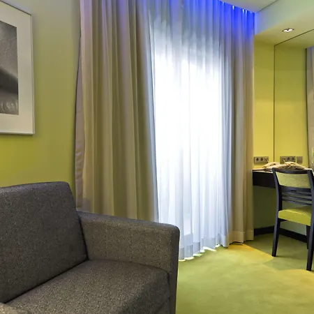 فندق Sana Capitol 3*