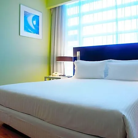 Hotel Sana Capitol 3*