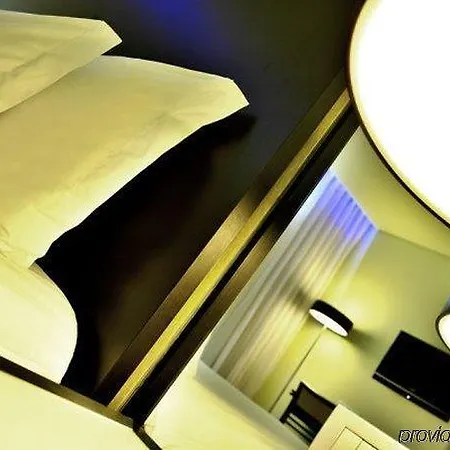 Sana Capitol Szálloda 3*