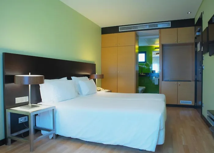 Hotel Sana Capitol 3*