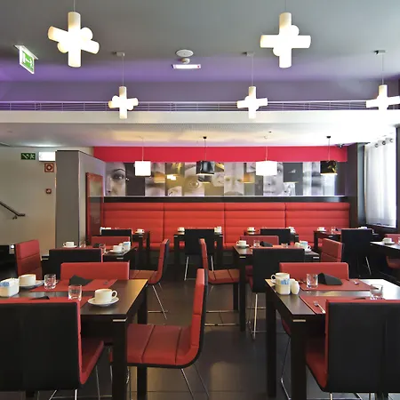 酒店 Sana Capitol 3*