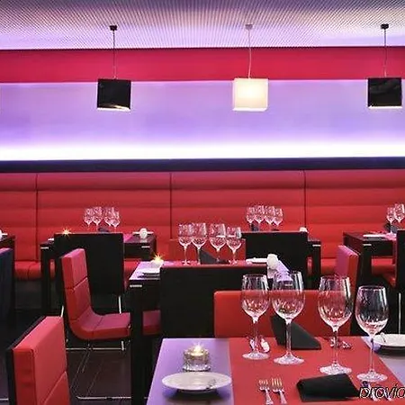 酒店 Sana Capitol 3*